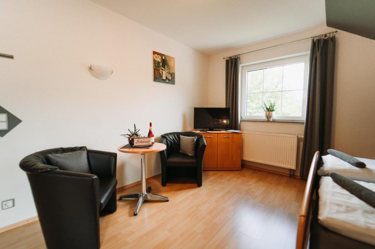 Wein- Und Gaestehaus Schwaab&Sohn Erden 外观 照片